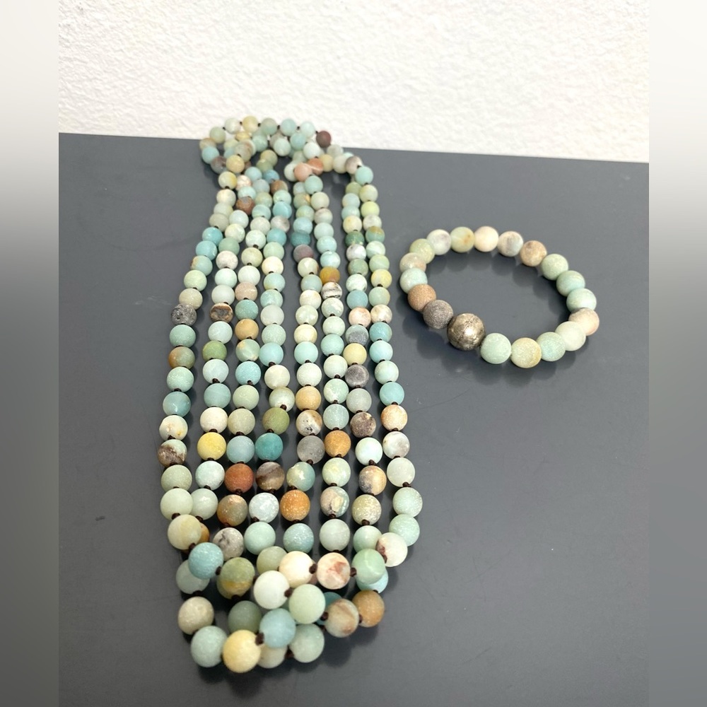 Amazonite necklace and bracelet set - Picture 4 of 7